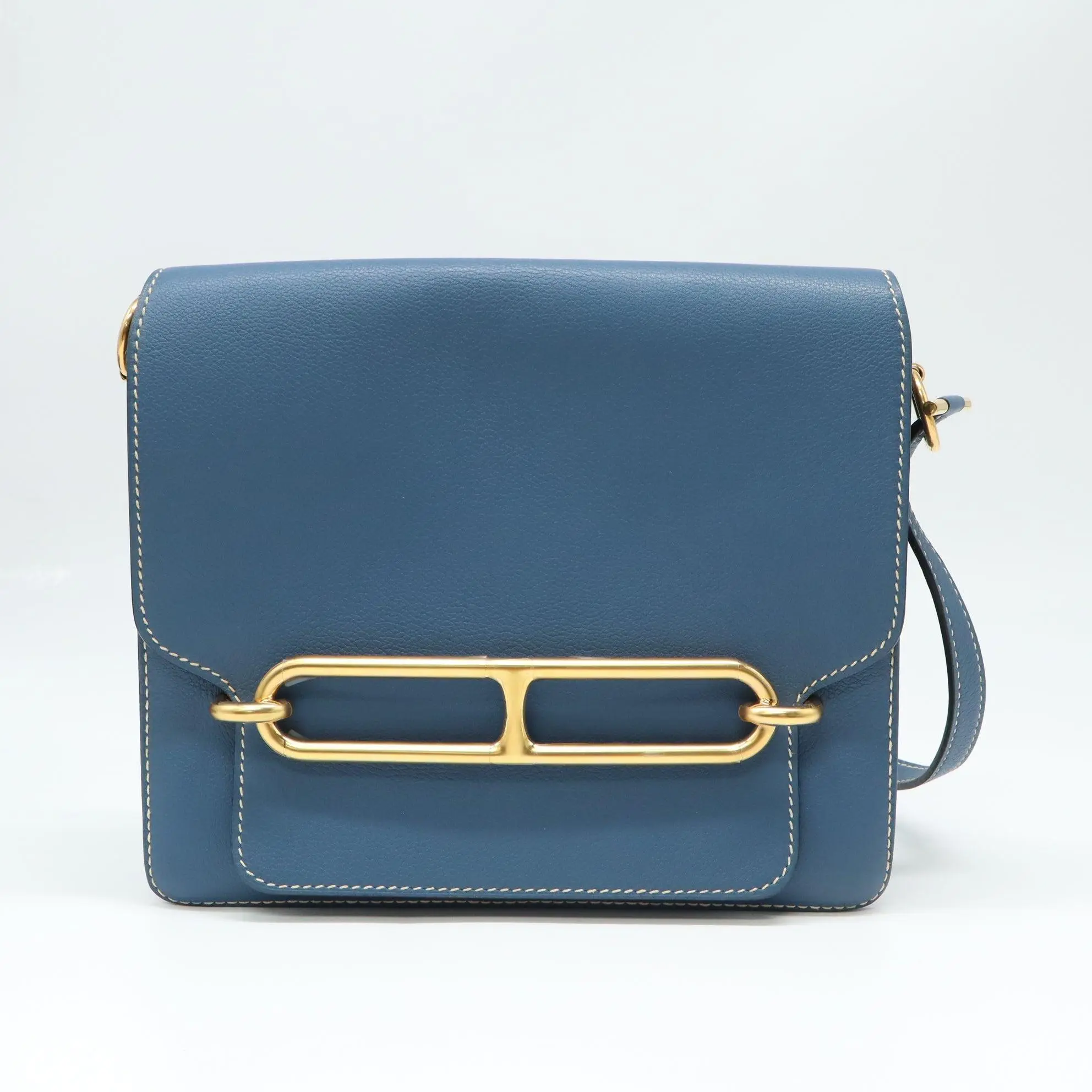 Pre-owned HERMÈS Leather Shoulder Bags Hermes Roulis 23 Bag B22219