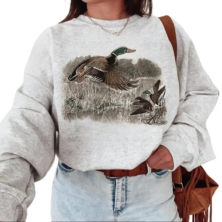 Mallard Duck Vintage Crewneck Sweatshirt - National Hunting Day Retro T-Shirt, Hunting Season Hoodie – Unisex Cotton Apparel Fathersdaygift Womenswear