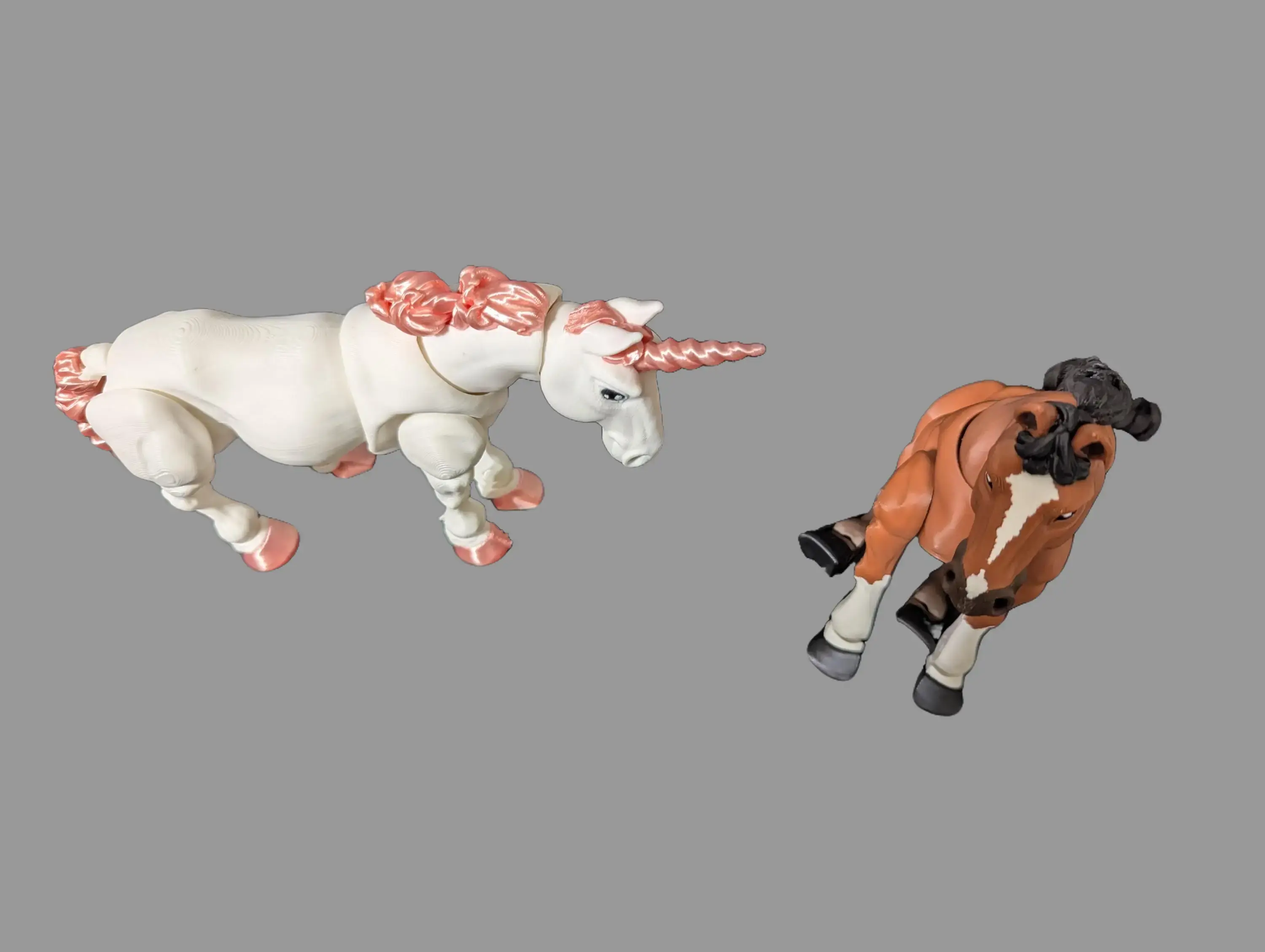Initiative Design Shop Horse Unicorn Fantasy 3D Figurine - Realistic Horse & Mythical Unicorn - Fully Articulated with Flowing Mane & Tail - Perfect for Equestrian & Fantasy Collections