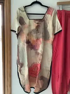 Hand-Painted Muslin Cotton Garbi Salwar Suit