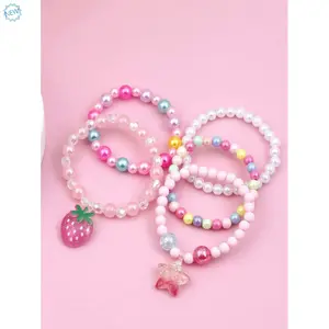 5pcs/Set Girls' Cute Resin Pentagram & Strawberry Charm Bracelet Set, Colorful Beaded Jewelry Accessories, Random Color, Suitable For Girls' Holiday Party Gift
