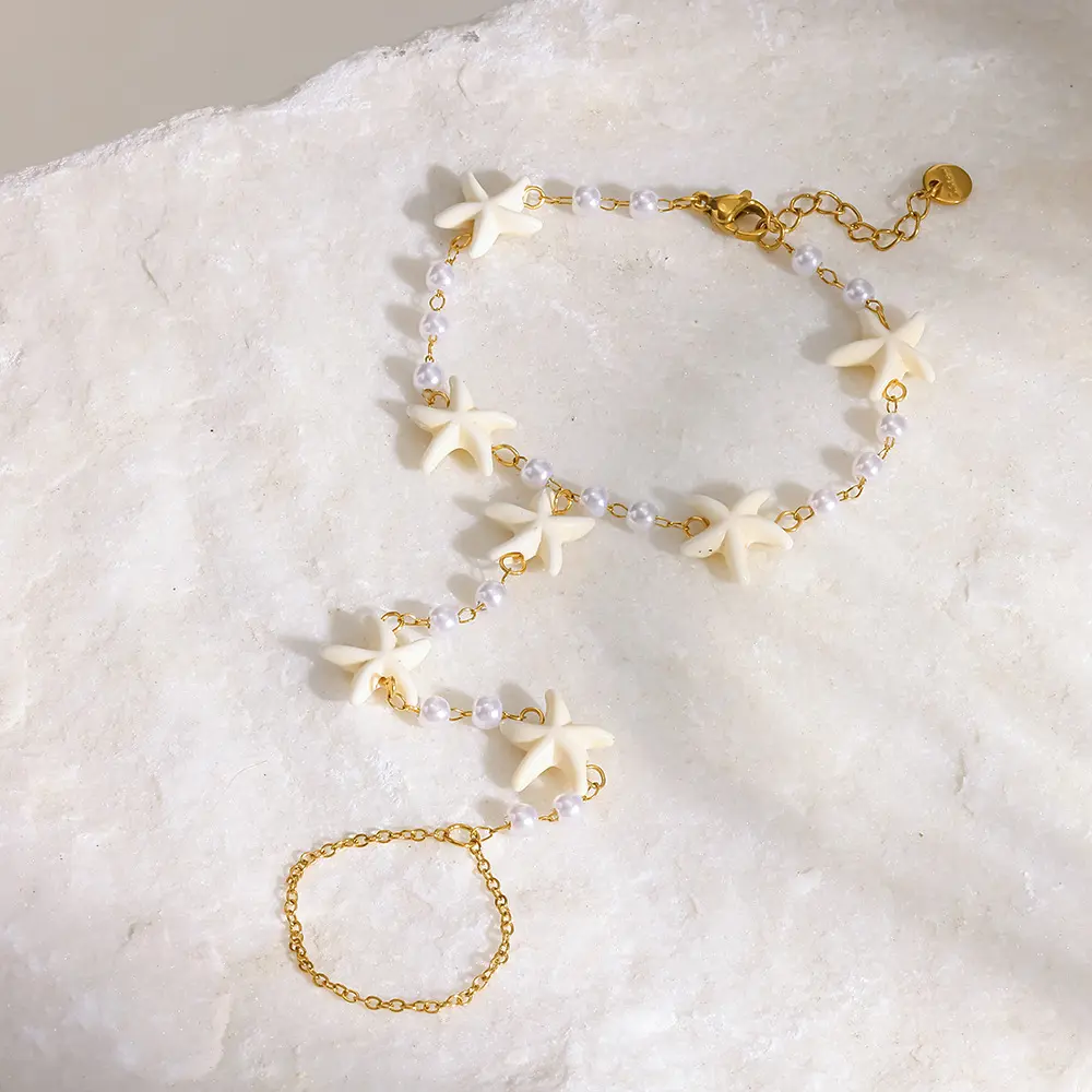 18K Gold Plated Stainless Steel Starfish Pearl Hand Chain Bracelet with Finger Ring, Boho Summer Beach Dainty Hand Harness Jewelry for Women Vacation Daily Outfit