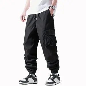 Men’s Summer High-Street Cargo Joggers — Casual jogger pants with multiple pockets, zippered closure, elastic mid-rise drawstring, side pockets, loose fit, versatile for sports and casual wear; men’s cargo work pants/joggers
