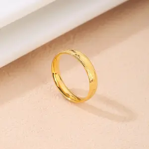 Light Luxury Honeycomb Texture Women's Stainless Steel Ring - Perfect for Daily Casual Wear & Holiday Gifts for Family Friends Couples