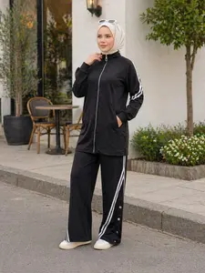 Women’s Sporty Knitted Cotton Training Set – طقم رياضية من القطن، تصميم واسع ومريح للارتداء اليومي