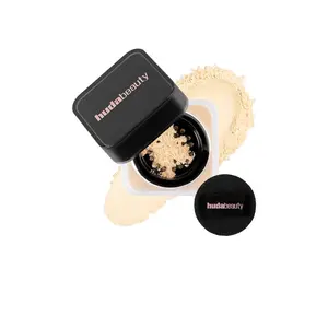 Huda Beauty Mini Easy Bake Loose Powder in Banana Bread