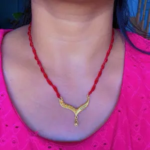 Gold-Plated Drop Necklace with Short Hydro Crystal Pendant, Red Beads, Fashion Costume Jewelry Accessory, Dropnecklace