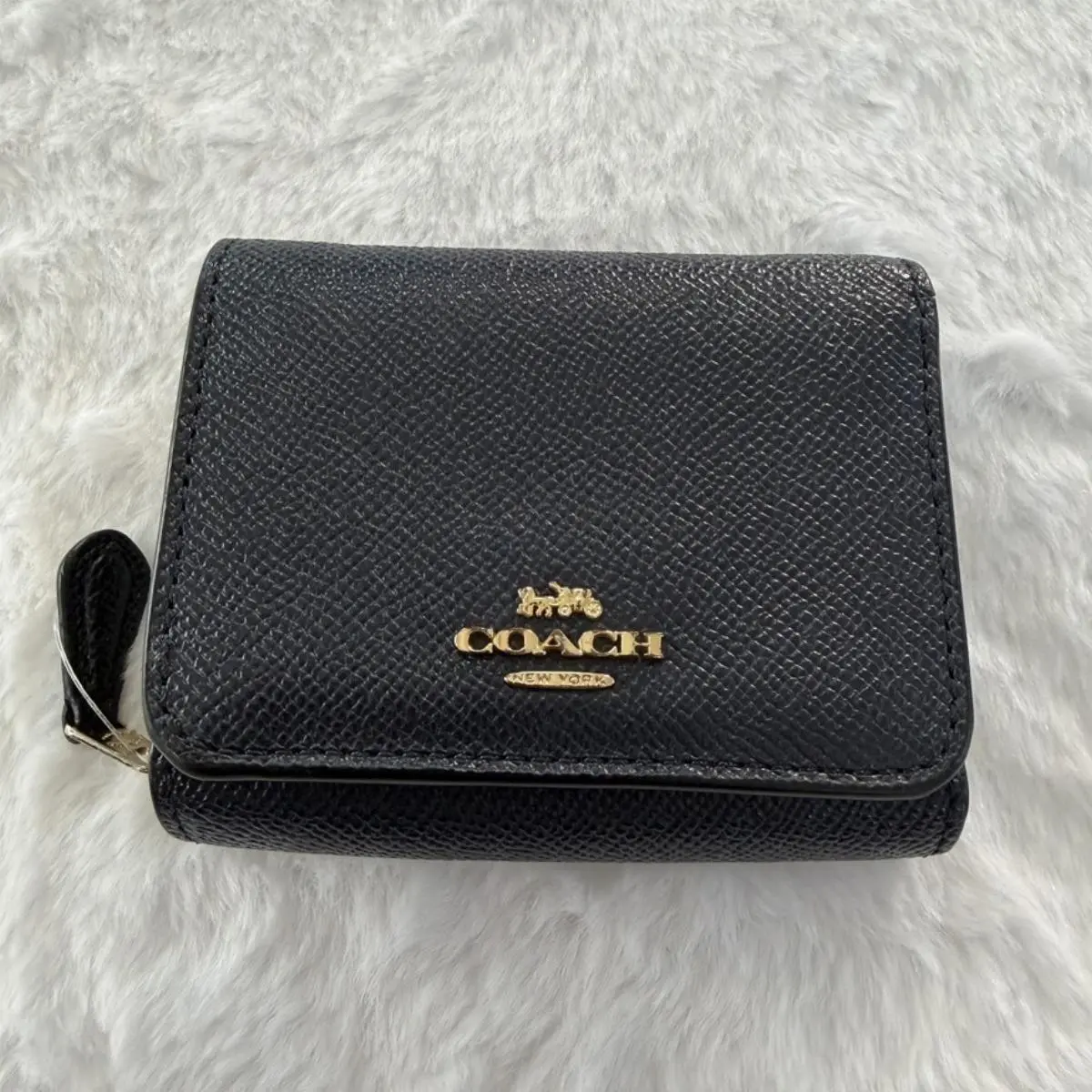 Pre-owned coach As Shown Mini Bags Crossgrain Leather Trifold Wallet