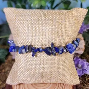 Stretchy Lapis Lazuli Crystal Chip Bracelet - Natural Crystal Bracelet - Self-awareness Stone hippiejewelry earthy jewelry