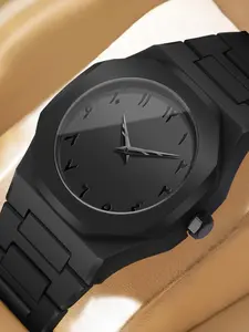 Modern Trendy Watch, Creative Sports and Leisure Watch 50m Waterproof Rubber strap Japan Imported Quartz Movement Novelty Graduation Gifts Men's Watch Classic Black Accurate Timekeeping