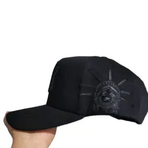 Gorra N Y Total Black BiggBoss & K-Vin Hts with Statue of Liberty Embroidery for Men and Women
