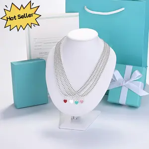 A pearl heart-shaped pendant necklace, suitable for daily wear or gift giving