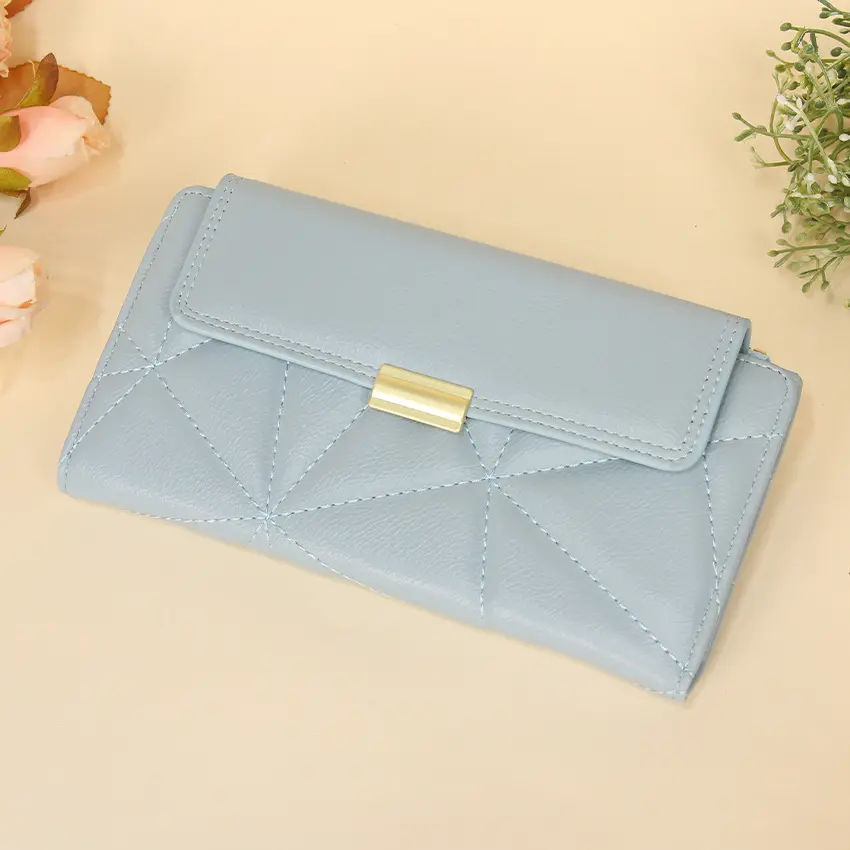 Women's Casual W09 Solid-Color Diamond-Quilted Expandable PU Leather Long Wallet with Gold Buckle - Flap Design, Ideal for Everyday Use, Sweet