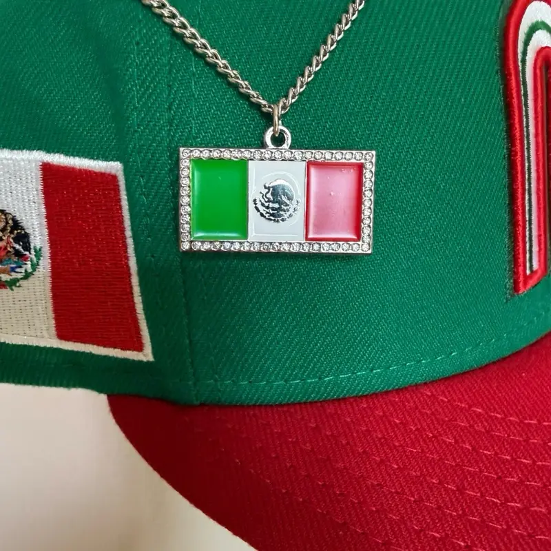 Mexico with rhinestones around Hat Pin