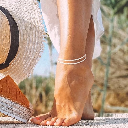 Womens Gold Ankle Bracelet, Adjustable Chain Set, Petite and Cute, Perfect for Summer Wear, Ideal as Summer Waterproof Barefoot Jewelry or Gift Waterproof Layered Anklets for Women, Cuban Link Anklet Set, Boho Summer Beach Vacation Daily Wear Jewelry Gift