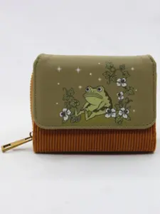 Cute Cartoon Frog Print Mini Flap Wallet, Button Closure, Velvet Fabric, Zipper Pouch, Cash Slot, 4 Credit Card Slots, All Seasons