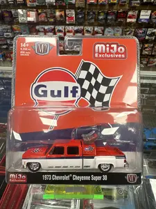 M2 Machines 1973 Chevrolet Cheyenne Super 30 Gulf MJS06