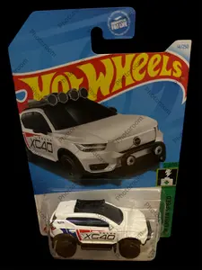 Hot Wheels Volvo XC40 Recharge 14/250 HW Green Speed 2/10