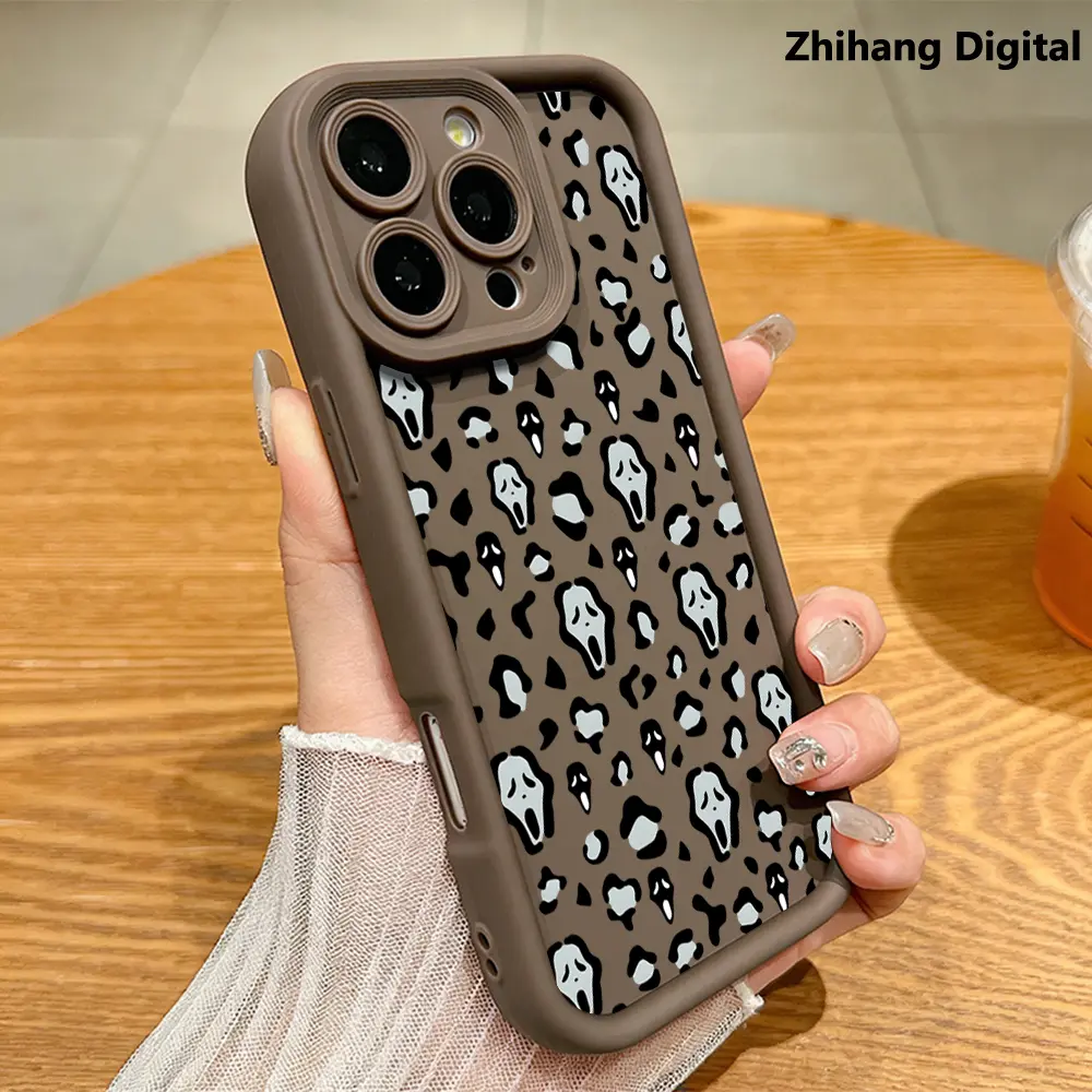Scream Mask TPU-Silicone Durable Casing - Spooky Face, Wild Pattern Customized Phone Case for iPhone 17 Air/16 Plus/15/14/13/12/11, Shockproof Protection for Friends' Birthdays