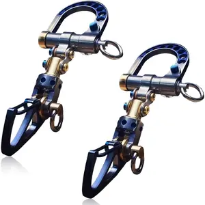 Outdoor camping carabiner keychain, unisex carabiner car keychain, suitable for daily carry, sturdy and reliable accessories