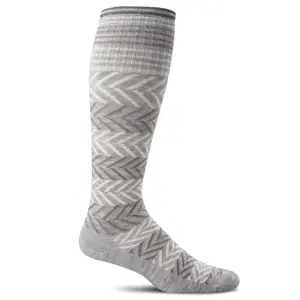 Sockwell Women's Chevron Moderate Graduated Compression Socks - Light Grey ML