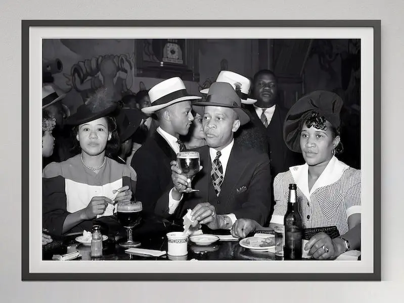 African American Drinking Beer Poster, Black and White Wall Art, Vintage Photography, Bar Cart Print, Cocktail Poster, 1920s, Home Bar Decor