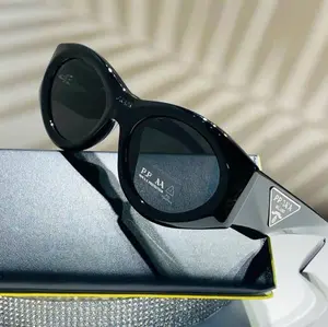Modern Luxury Fashion Sunglasses – Oversized Thick Frame Y2K Glasses for Daily Wear Beach Driving Travel Outfit