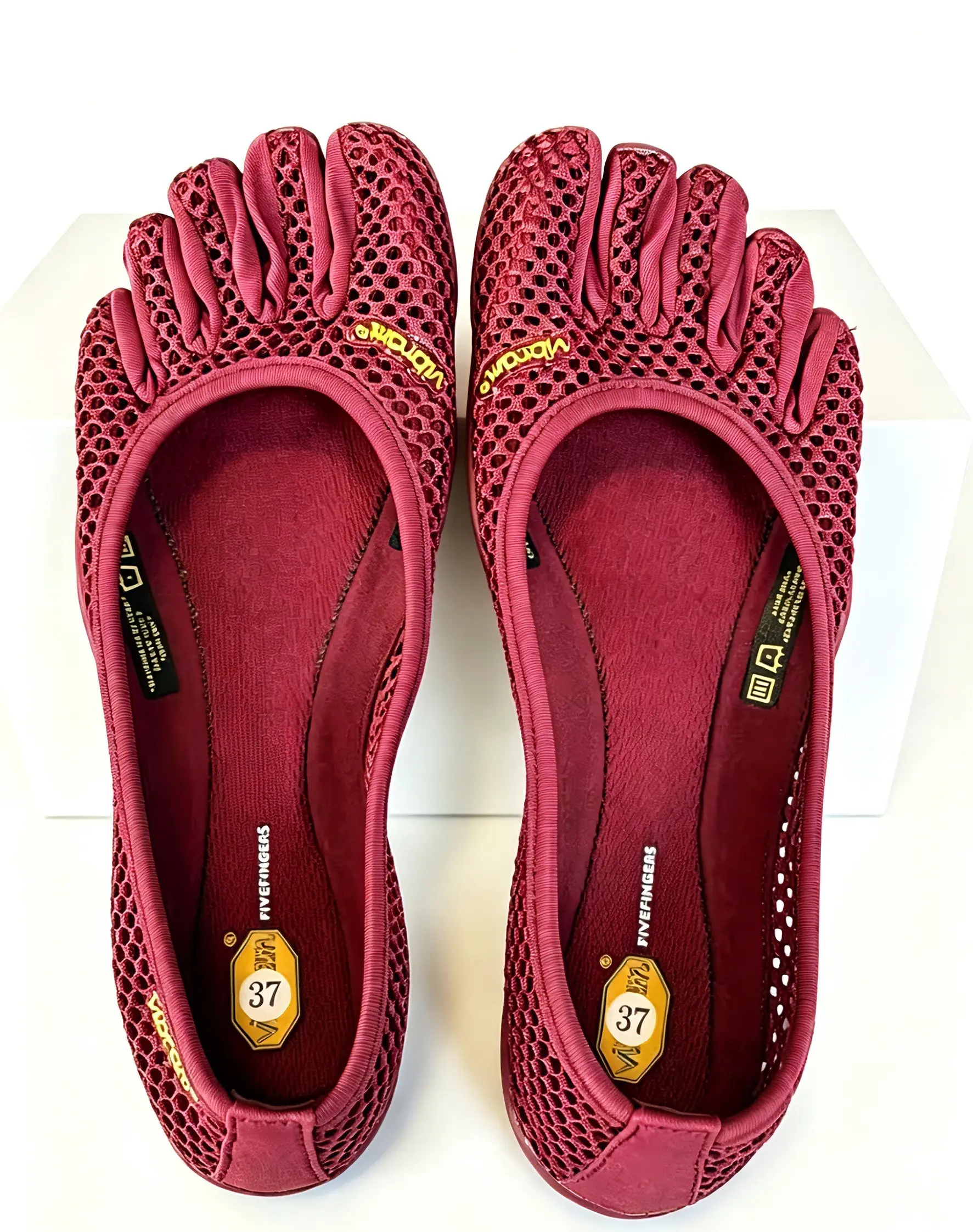 Women's 5-Finger Footwear, Quick-Drying Breathable Mesh Slip-Ons with a Soft Non-Slip Sole for Indoor Fitness and Yoga
