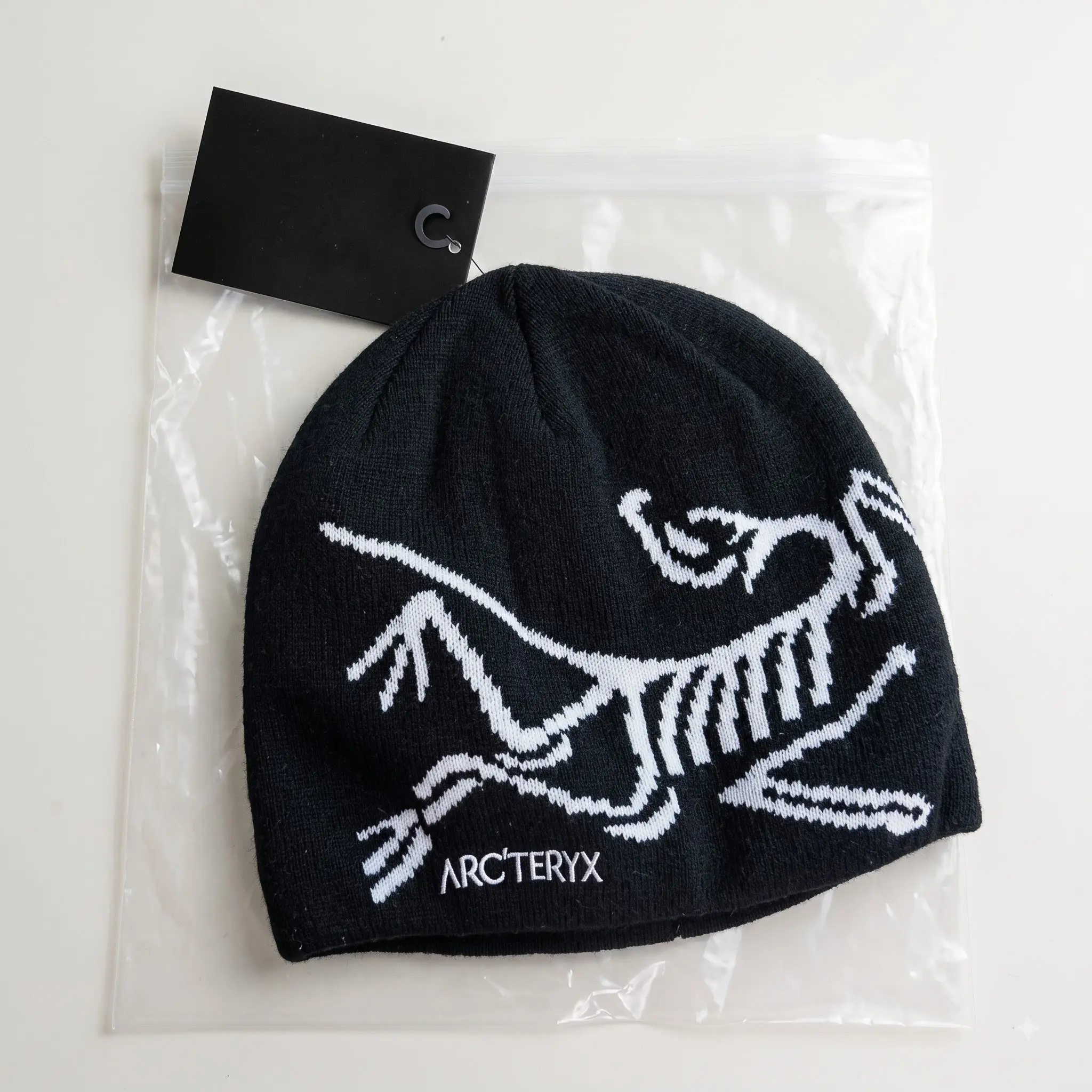 ARC'TERRYX Bird Hea'd Toque Beanie – Warm Merino Blend Winter Hat, Soft Knit Ski & Hiking Cap for Men & Women, Lightweight Outdoor Essential