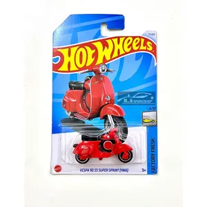 Hot Wheels 2024 #71/250 - Vespa 90 SS Super Sprint - New for 2024