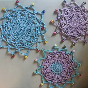 Crochet Handicraft Pattern Guide Book - English DIY Art Design by Emma Leith, 35 Creative Colorful Projects for Unisex Adults, DIY Handicrafts, Crochet Inspo, Mindful Stitch Flow, Texture to Unwind, US Terms, Ideal Gifts for Enthusiasts, Stress Reliever