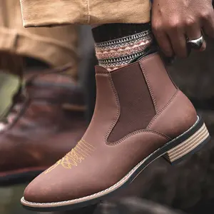 american style Men's Embroidery Boots With Golden Stitches Wear Ankle Boots Casual British Style Casual Shoes With Golden Stitches Decorated With Elegant Embroidery.