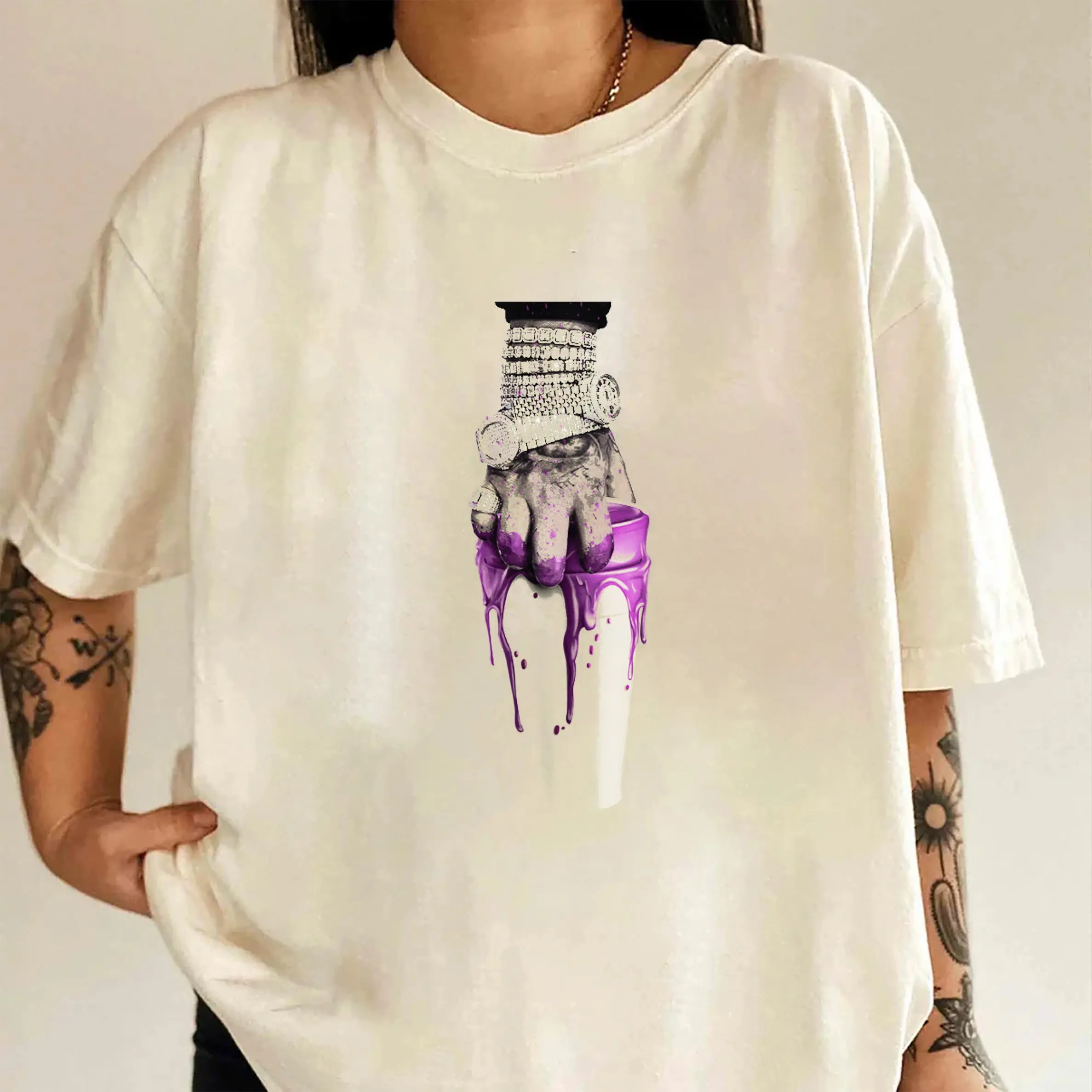 Deebaby Holding Me Back Retro Tour Style Streetwear Tee Shirt All Size