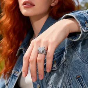 Amazon Best-Selling Accessories: Street-Style, Full-Diamond Zirconia Heart-Shaped, European-Style, Hip-Hop, Couple Ring, Jewelry