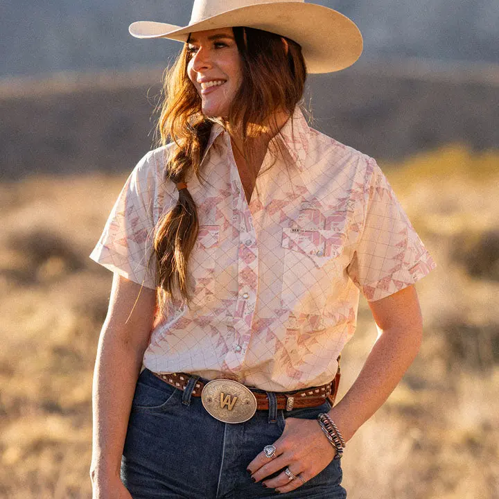 Women's Collared Short-Sleeve Cotton Blouse - Blossom Pink, Granddaddy Snap Closure, Quilted, Lightweight, Breathable, Quick-Dry, Pocket, Western Pattern, Cowboy Style, Casual Fit Top