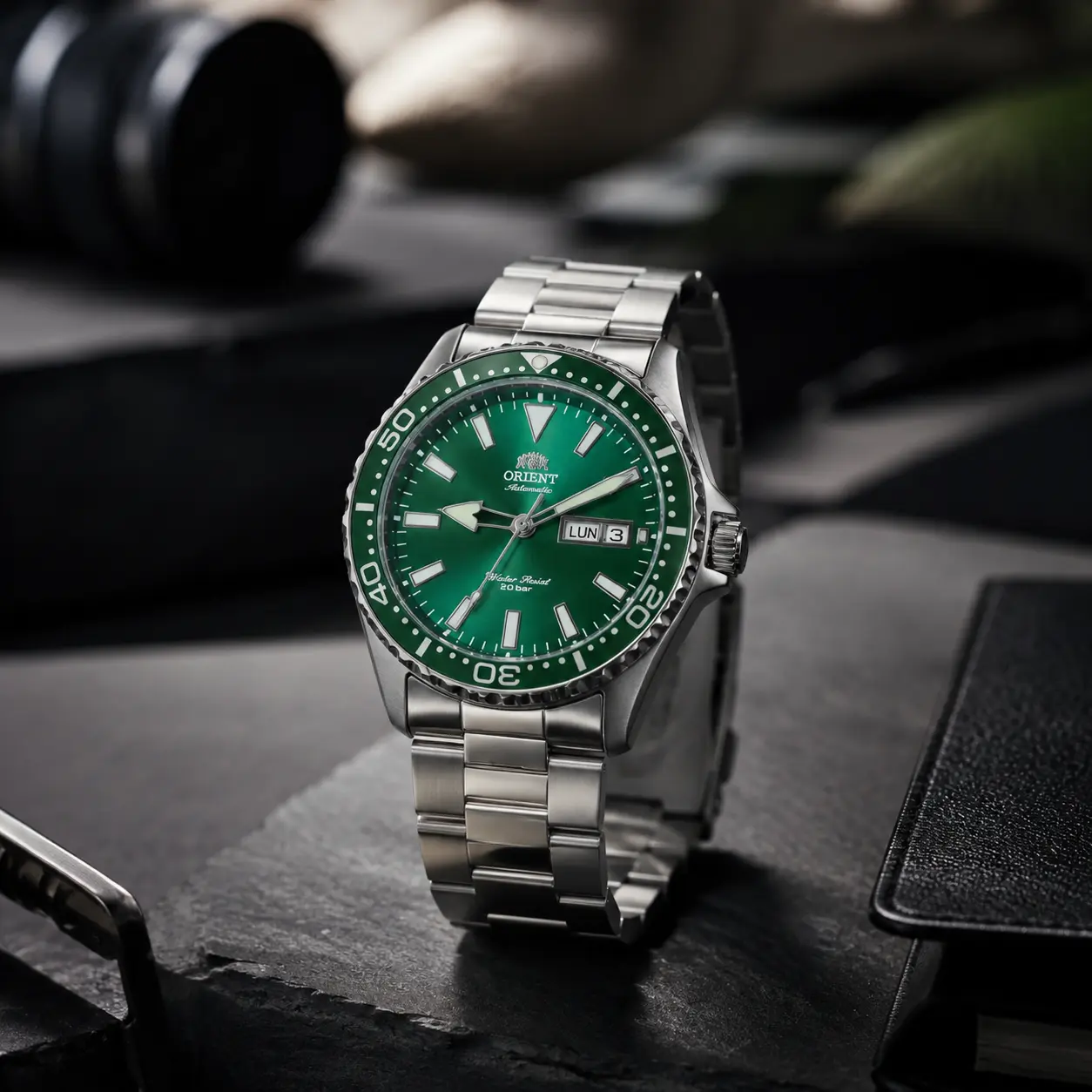 Pearlora Imported Orient Men's Automatic Mechanical Diver Watch, 200m Water Resistant, Luminous Dial, Submariner Style