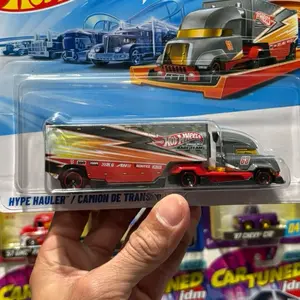 Hype Hauler track Fleet Diecast Truck 1:64 scale