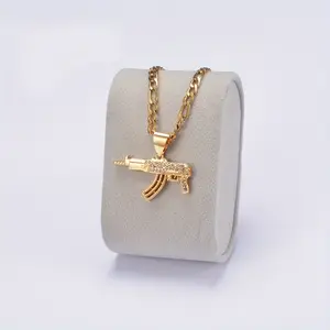 A fashion gun-shaped pistol rifle-shaped solid gold chain necklace, men's artificial jewelry, copper pendant, figaro necklace, pistol pendant, gun-shaped pendant Anchor Cuban Link stainless steel