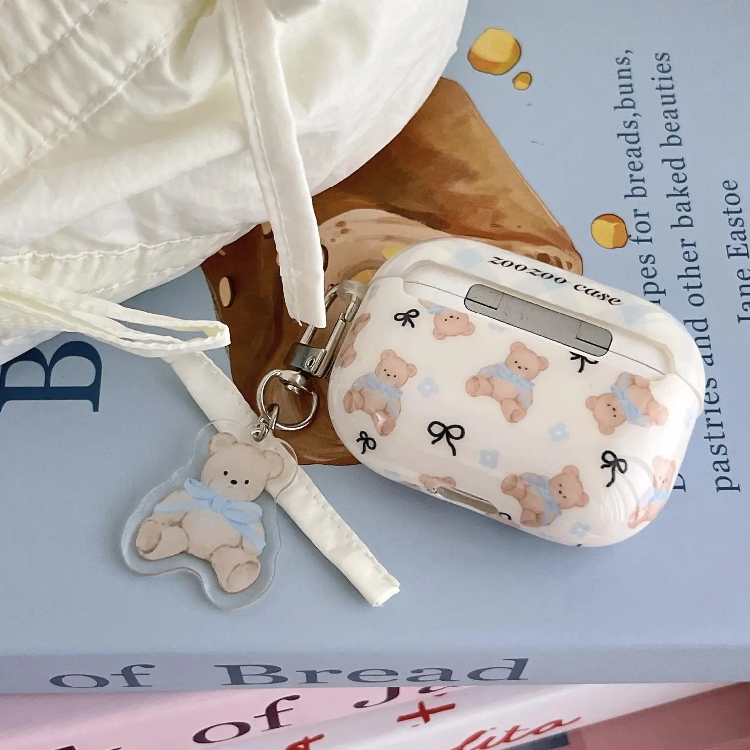 Cute Bear Pattern Earphone Case with Bear Pendant, Earphone Case Cover, Earphone Accessories Compatible with AirPods Pro2/AirPods Pro/AirPods4/AirPods3/AirPods2, Headset, Earphone Protective Cover