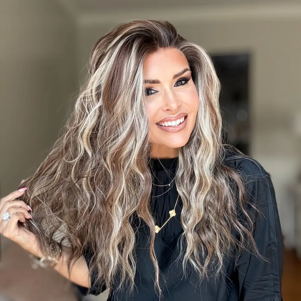 AISOM Marissa Beige Highlighted Brunette Long Water Wave 13x4 Free Part Lace Front Wig 20 Inches Low Density Heat Friendly Synthetic Wig Daily Use Women's Wig