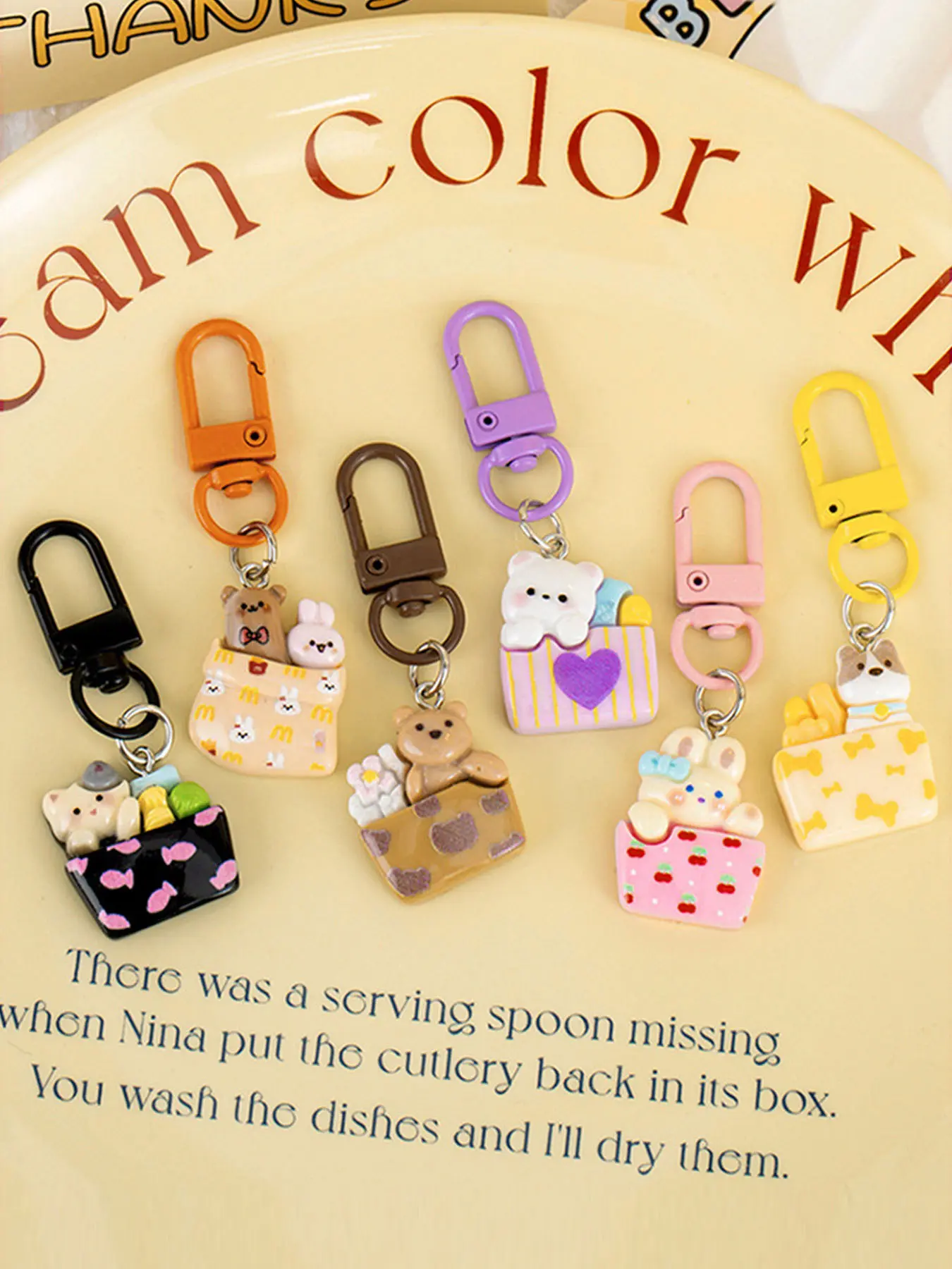 6/24pcs Cute Cartoon Animal, Resin Food Pendant Gift for Girls, Creative Small Present Handmade Bag Decoration Charm, Cute Charms Keychain, Trendy Cute Keychain, Keychain for Bags, Keychain Set, Cute Keychain Accessory, Keychains Cute