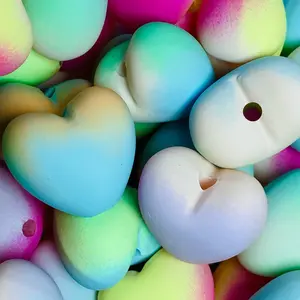Ombré Heart bead- soft touch acrylic, mix 13 pcs