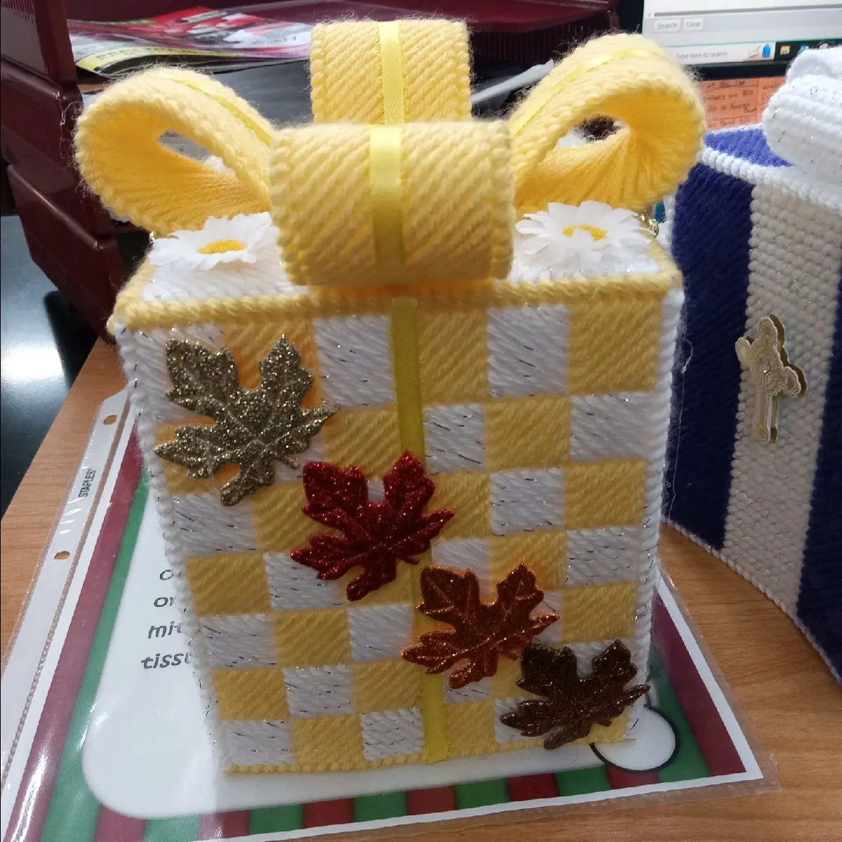 Crochet tissue holder