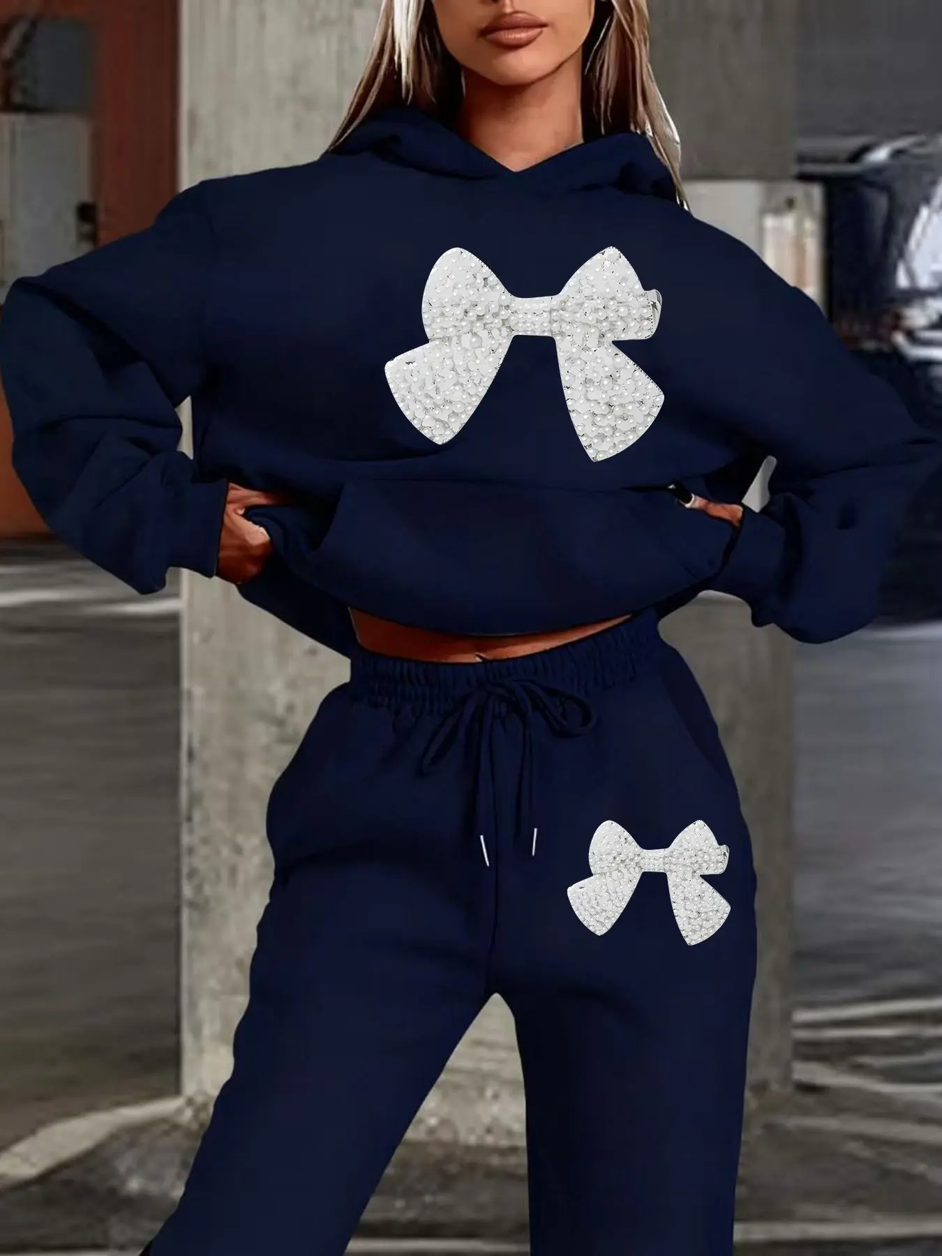 Women's Hoodie and Sweatpants Set for Fall & Winter, Diamond Bow Print, Casual Chic Style, Perfect for Outings and Dates