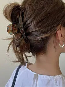 Vintage Style Hair Claw, Curved Design, 1 Count Elegant Hair Accessories for Women & Girls, Minimalist Headwear Suitable for Thick Hair, Fashion Hair Accessories for Party, Daily Clothing Decor