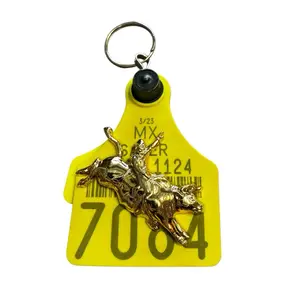 Cattle Tag Keychain Arete de Vaca Llavero con Concho