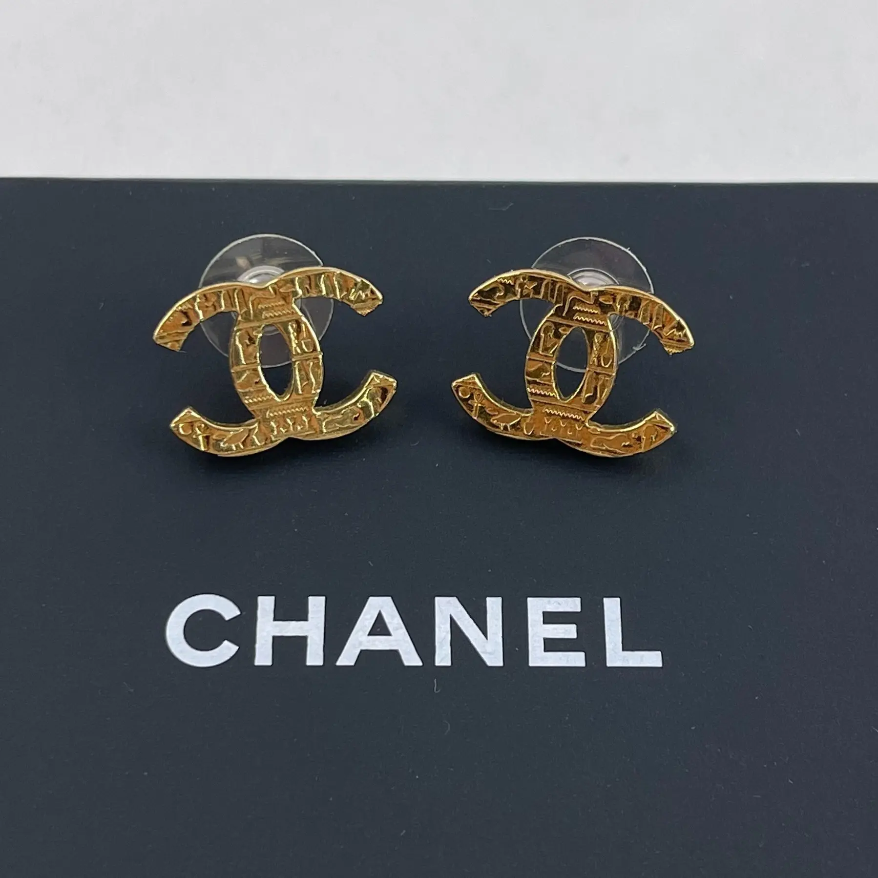 Pre-owned Classic Gold CC Hieroglyphs Stud Piercing Earrings 24408574