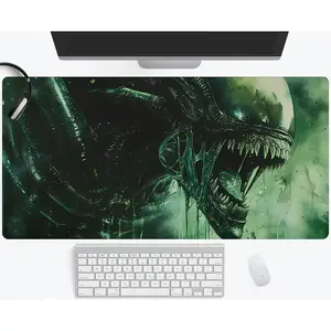 Alien Xenomorph Scream Gaming Mat, Horror Gaming Desk Mat, Green Monster Mouse Pad, Sci-Fi Alien Predator Decor For Gamer Desk Setup