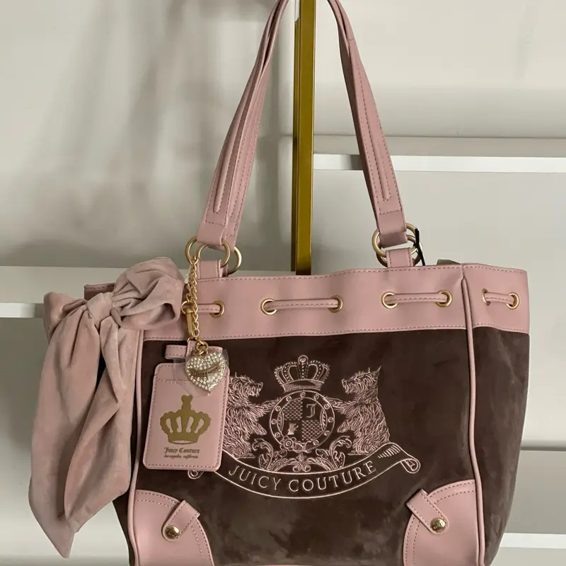 Juicy Couture Scottie Daydreamer Handbag - Authentic Brand New with Tags Dusty Pink  Tote with Bow Detail