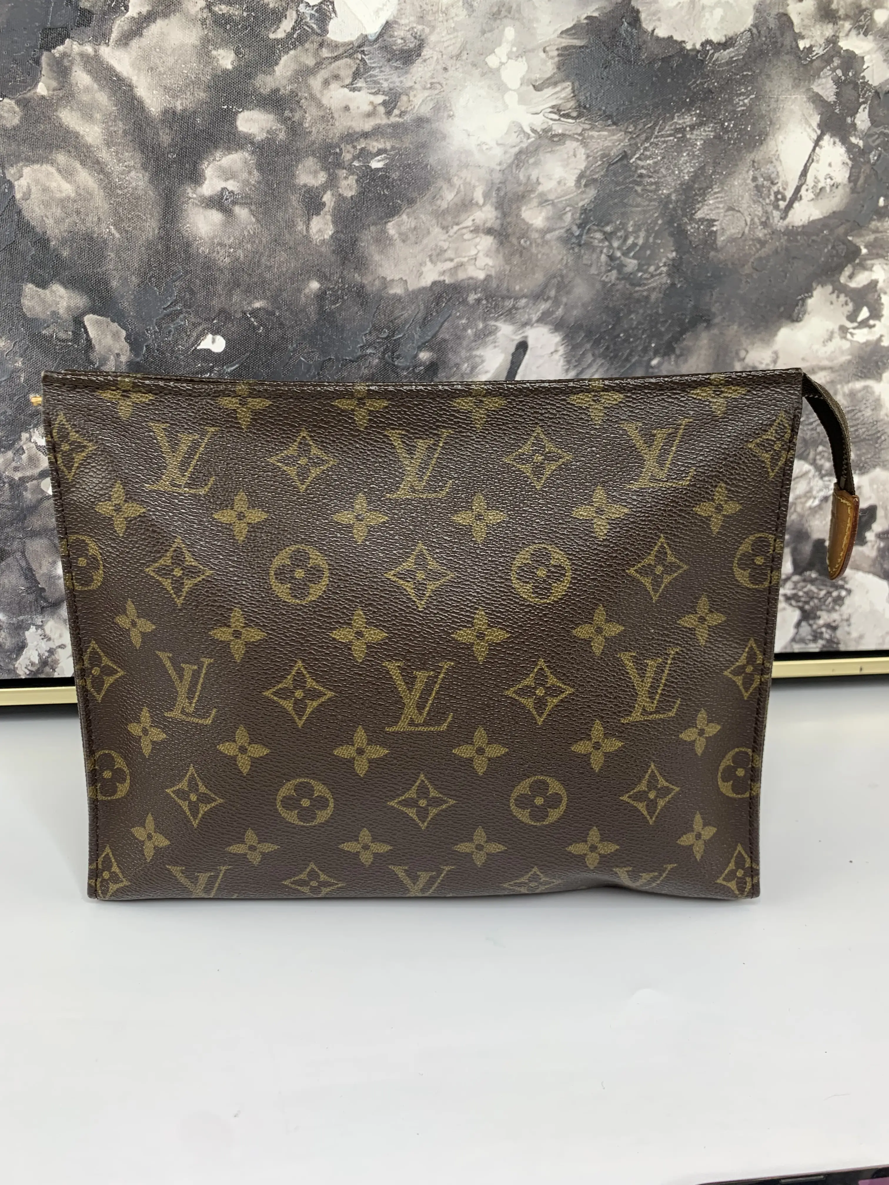 Pre-owned Louis Vuitton canvas Clutches & Wristlets Toiletry 26 Clutch